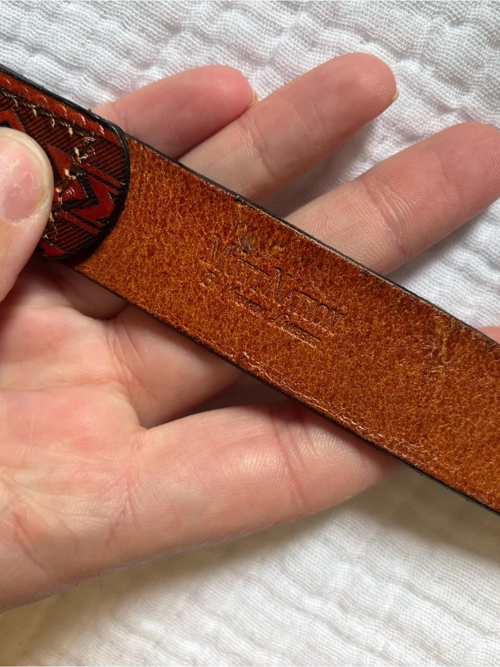 Mutt Nation leather dog leash by Miranda lambert